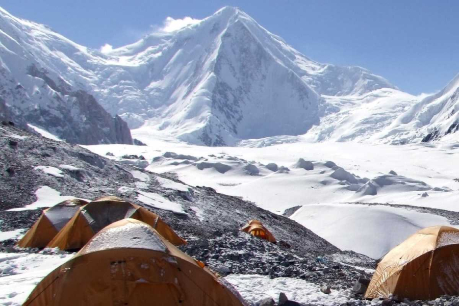 Saltoro Kangri mountain pakistan