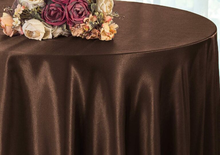 brown table cloth