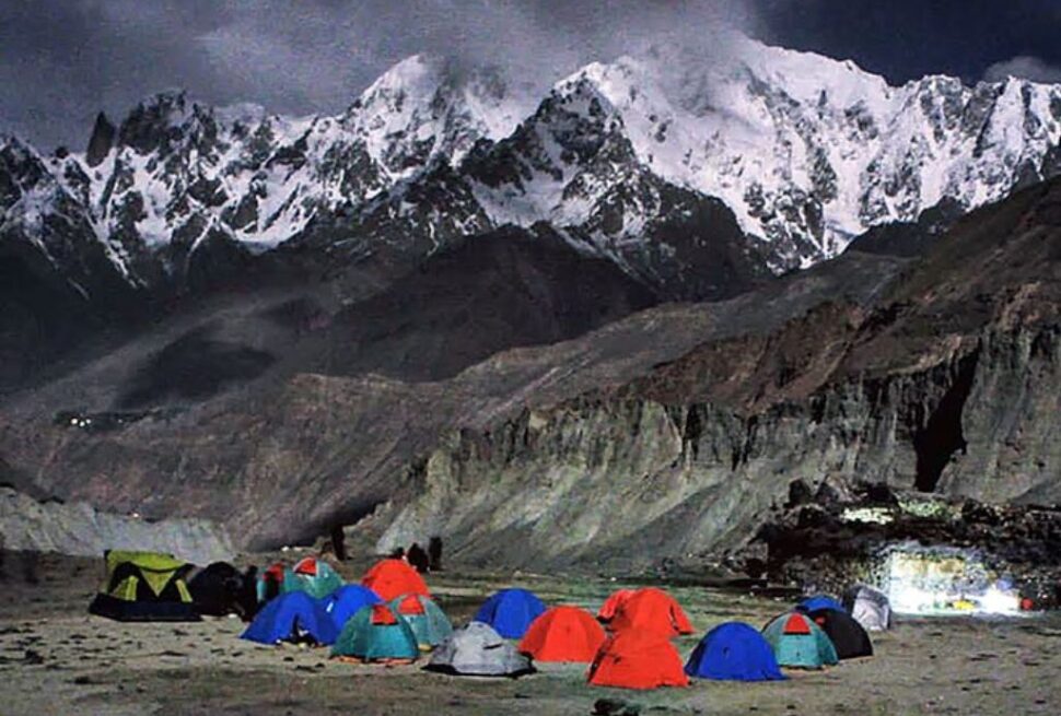 Is Hopper Glacier Hunza Best To Visit