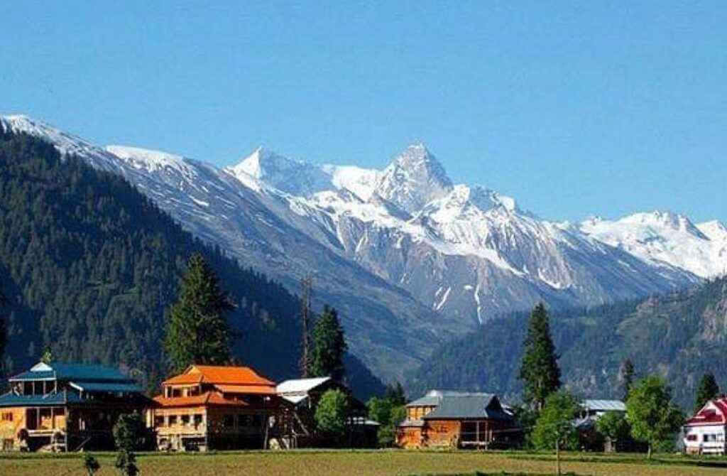 Neelum Valley Hotels Best Places To Stay For a Peaceful 2025